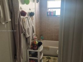 208 SW 1st Ct, Pompano Beach FL 33060
