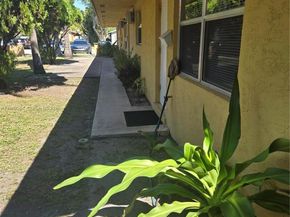 208 SW 1st Ct, Pompano Beach FL 33060