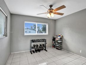 2209 N 15th Ave, Hollywood FL 33020