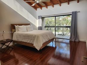 5201 Orduna Dr 14, Coral Gables FL 33146