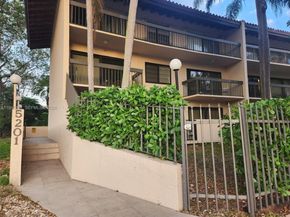5201 Orduna Dr 14, Coral Gables FL 33146