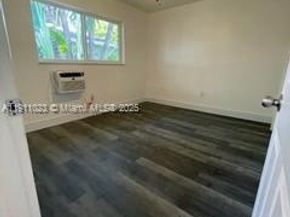 1283 NE 109th St, Miami FL 33161