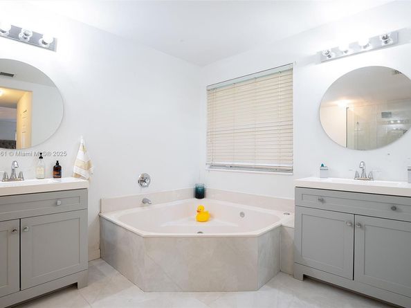 16101 SW 27th St, Miramar FL 33027