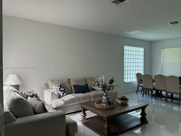 16101 SW 27th St, Miramar FL 33027