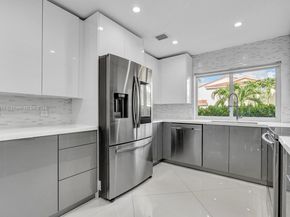 698 Deer Creek Corona Way, Deerfield Beach FL 33442