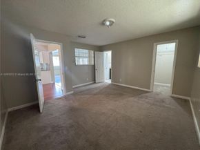 2201 N 54th Ave, Hollywood FL 33021