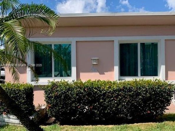 1795 Calais Dr 4, Miami Beach FL 33141