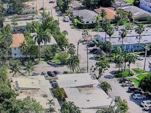 1795 Calais Dr 4, Miami Beach FL 33141