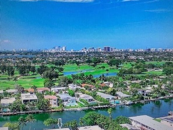 1795 Calais Dr 4, Miami Beach FL 33141