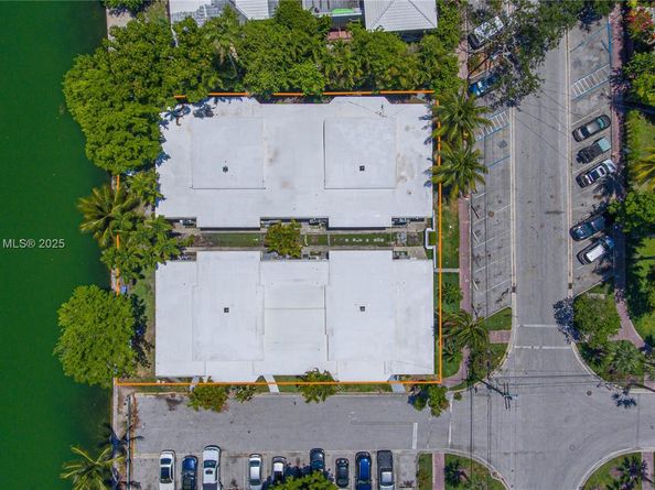 1795 Calais Dr 4, Miami Beach FL 33141