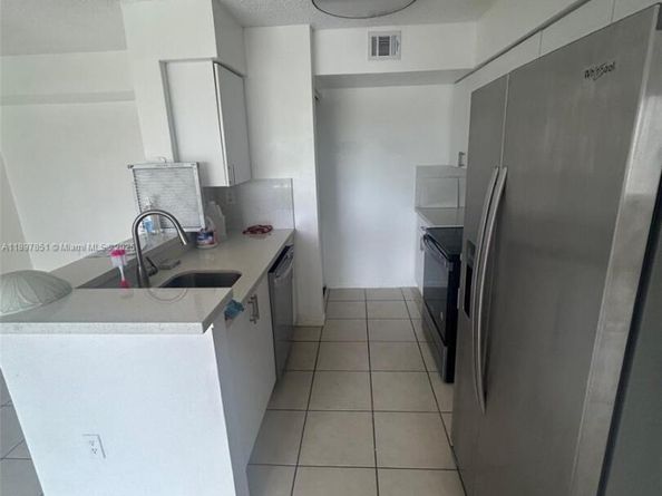 15231 SW 80th St 503, Miami FL 33193