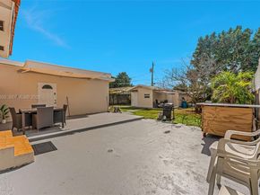 166 E 15th St, Hialeah FL 33010