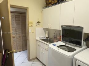 7439 SW 168th Ter, Palmetto Bay FL 33157