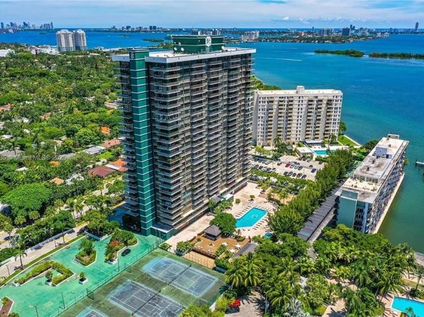 780 NE 69th St 1904, Miami FL 33138