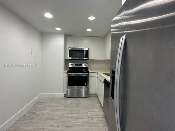 780 NE 69th St 1904, Miami FL 33138