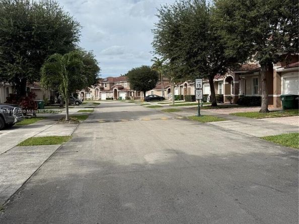 27450 SW 138th Path, Homestead FL 33032