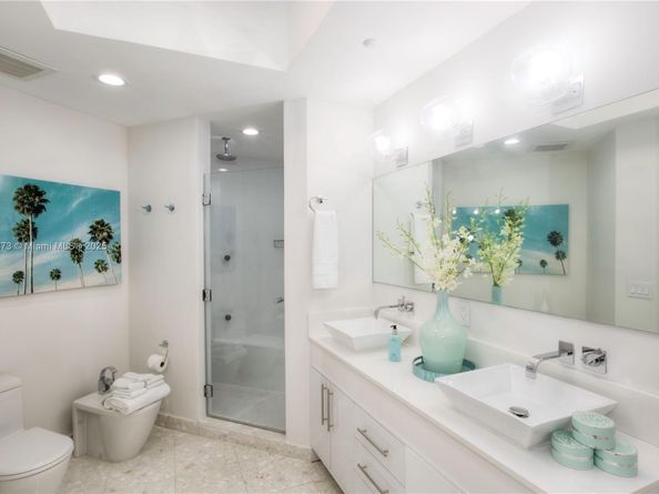 100 S Pointe Dr 1501, Miami Beach FL 33139
