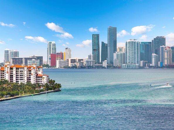 100 S Pointe Dr 1501, Miami Beach FL 33139