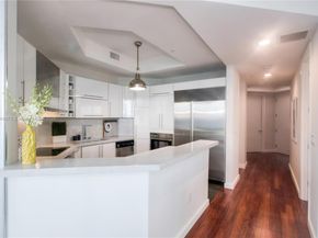 100 S Pointe Dr 1501, Miami Beach FL 33139