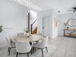 102 Riverwalk Cir, Sunrise FL 33326