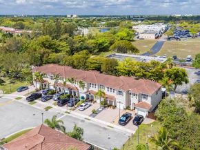 102 Riverwalk Cir, Sunrise FL 33326