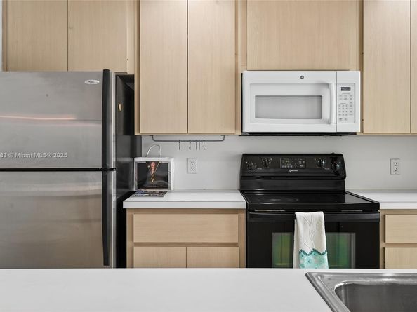 3903 Water Oak Ct, Palm Beach Gardens FL 33410