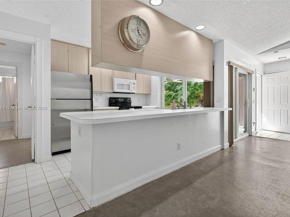 3903 Water Oak Ct, Palm Beach Gardens FL 33410