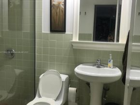 401 Ocean Dr 909, Miami Beach FL 33139
