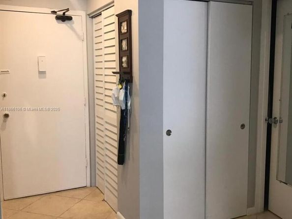 401 Ocean Dr 909, Miami Beach FL 33139