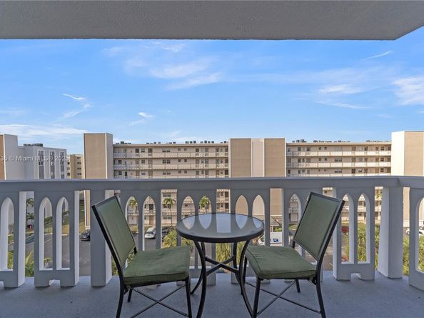 401 NE 14th Ave 603, Hallandale Beach FL 33009