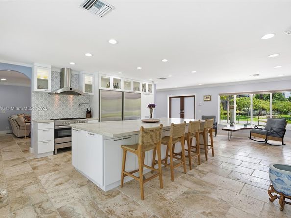 3901 NE 25th Ave, Lighthouse Point FL 33064