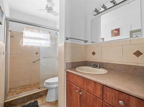 141 NE 10th Ave 26C, Hallandale Beach FL 33009