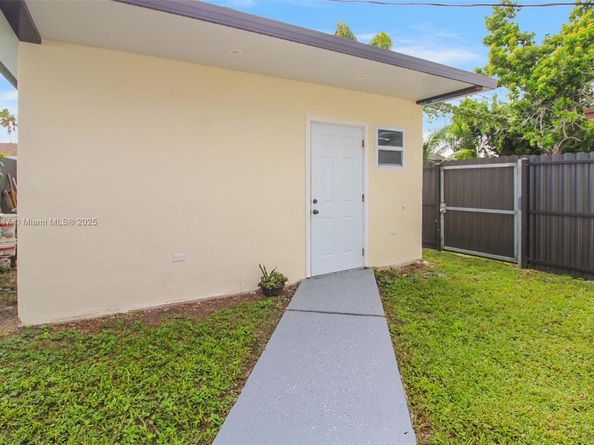 11120 SW 176th St, Miami FL 33157