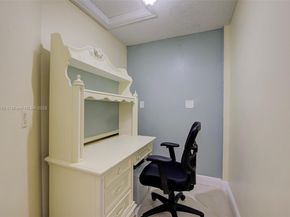 10949 NW 1st Mnr, Coral Springs FL 33071