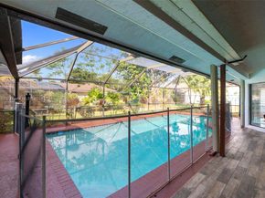 10949 NW 1st Mnr, Coral Springs FL 33071