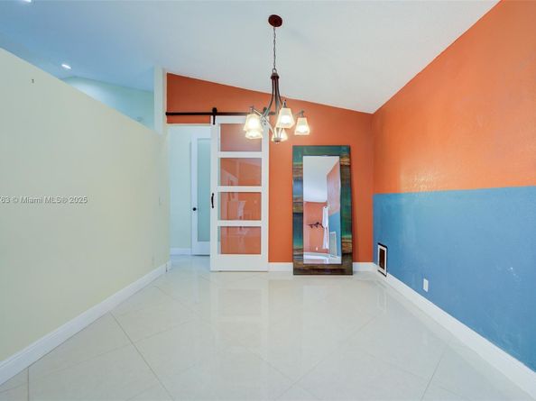 10949 NW 1st Mnr, Coral Springs FL 33071