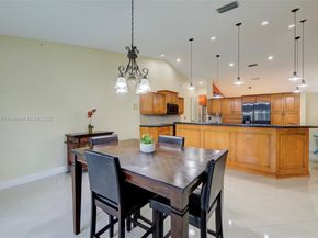 10949 NW 1st Mnr, Coral Springs FL 33071