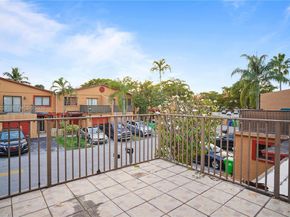 8011 NW 27th Pl, Sunrise FL 33322