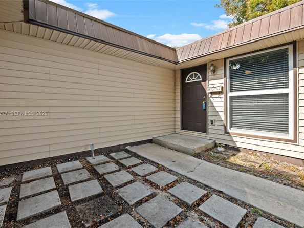 8001 NW 68th Ter, Tamarac FL 33321