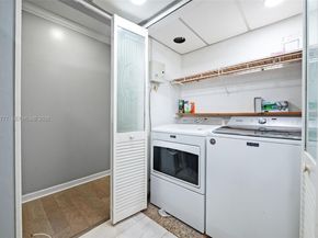 8001 NW 68th Ter, Tamarac FL 33321