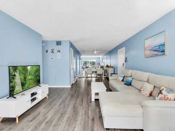 6207 Bay Club Dr 3, Fort Lauderdale FL 33308