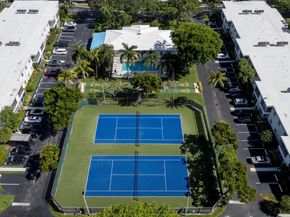 6207 Bay Club Dr 3, Fort Lauderdale FL 33308