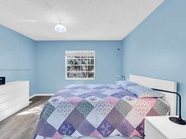 6207 Bay Club Dr 3, Fort Lauderdale FL 33308