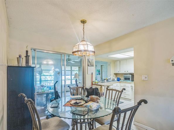 4906 NW 53rd Ct, Tamarac FL 33319