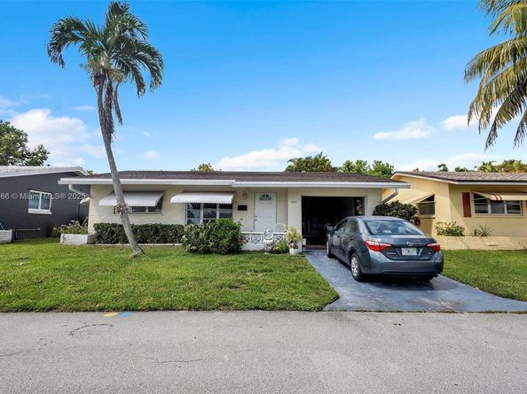 4906 NW 53rd Ct, Tamarac FL 33319