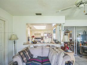 4906 NW 53rd Ct, Tamarac FL 33319