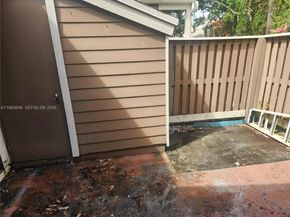 7184 Sportsmans Dr 7184, North Lauderdale FL 33068