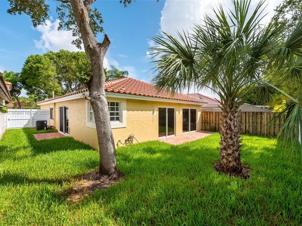13412 NW 5th Ct, Plantation FL 33325