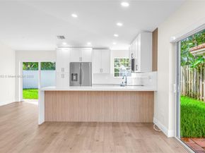 13412 NW 5th Ct, Plantation FL 33325