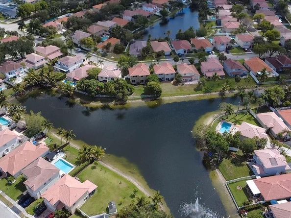 13412 NW 5th Ct, Plantation FL 33325